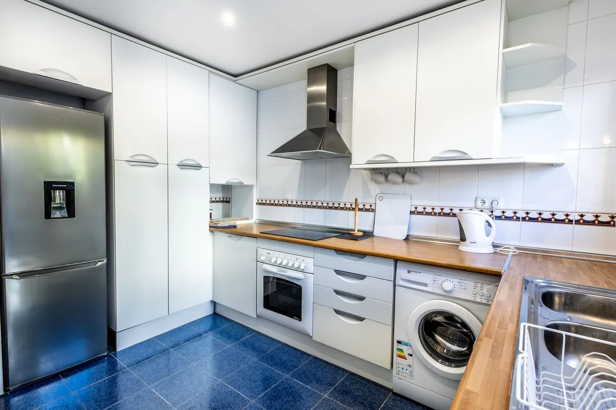 c733ae8d-fb9d-46ca-95a0-a67aef7bda71