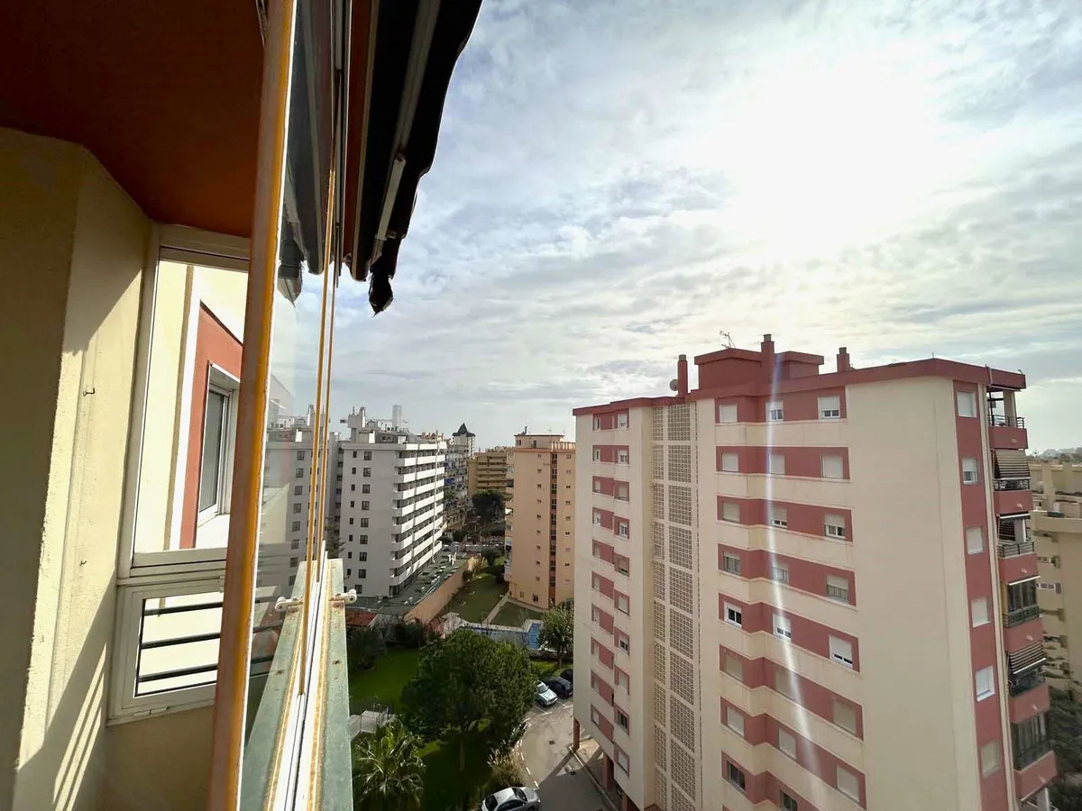 25d5d4ed-c50f-402d-822b-5f7e5a3ee341