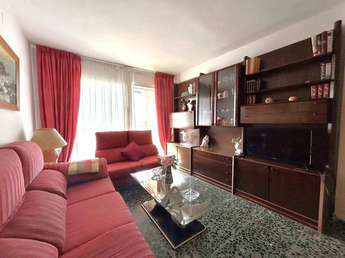 f08e893f-ca3c-427c-90cb-0acca180ea9d