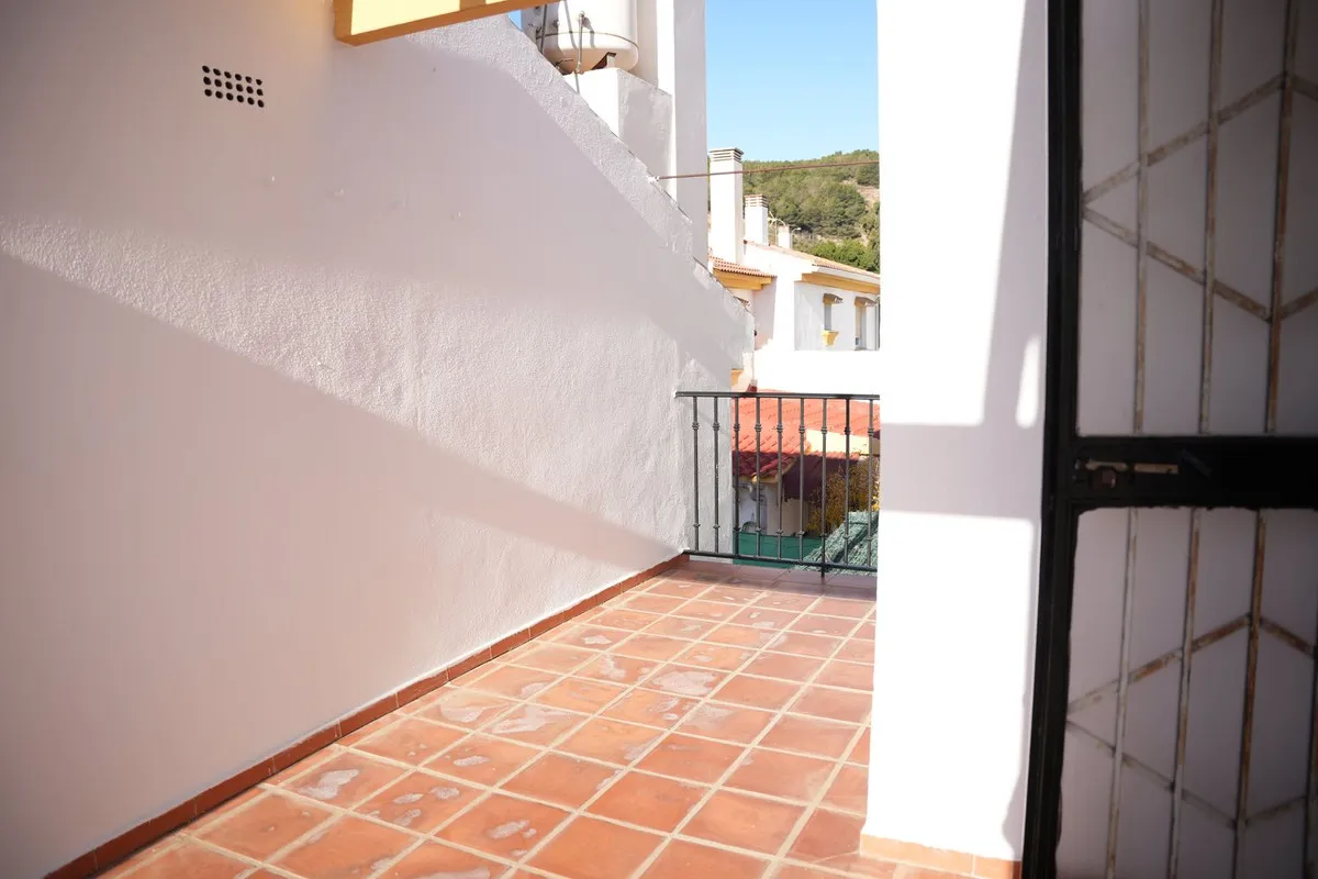 423e7a94-07fd-4605-b812-6018d779ed1f