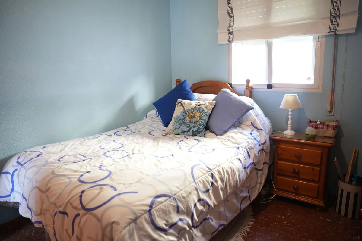 8eb641d5-36e0-4a1d-a208-48408454dc4b