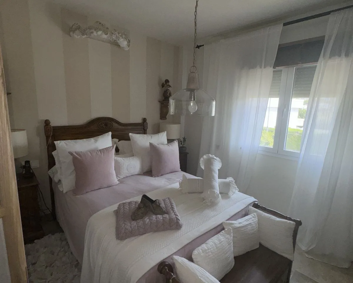 594ff9da-9f25-40db-ad9d-da70302fd6c5