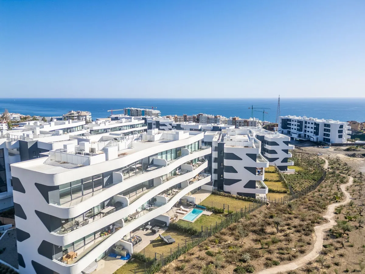 04ffb94a-8ff6-4b3a-913d-2e5efe2e4217