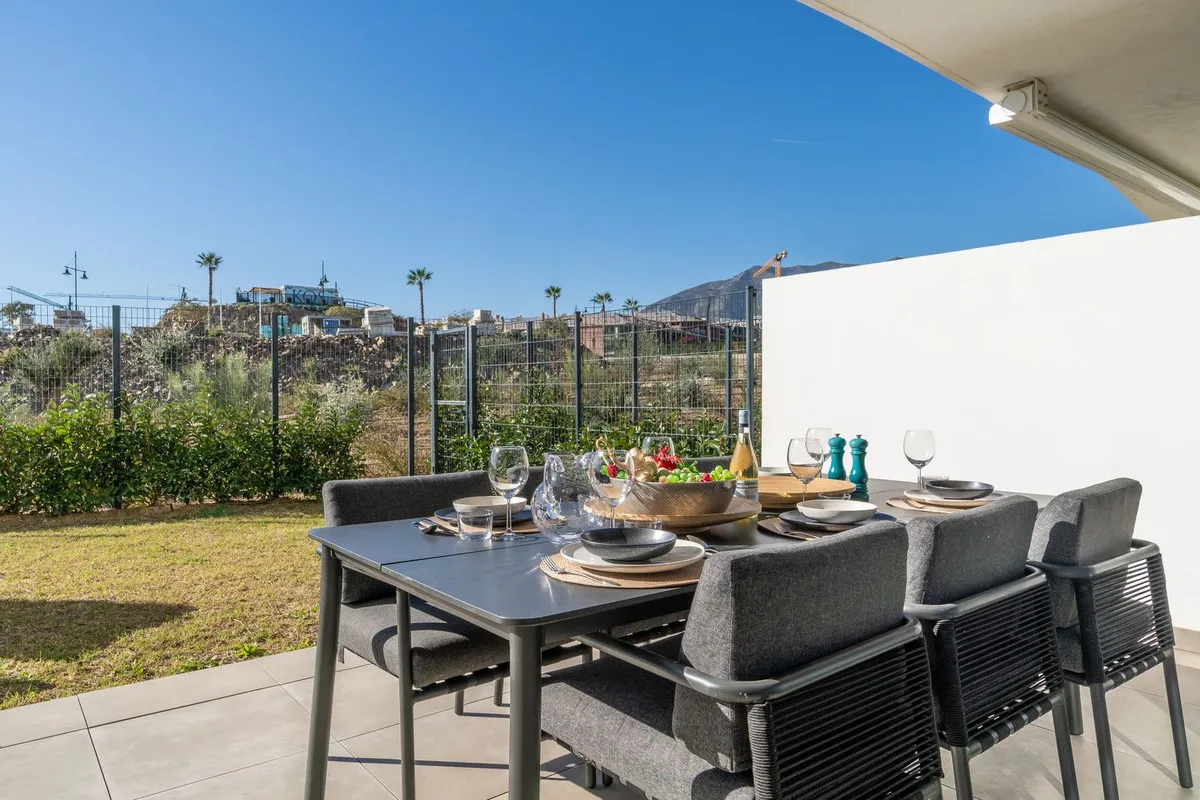 9856dbfb-318a-4746-bfc1-1cfd3e45c6fc