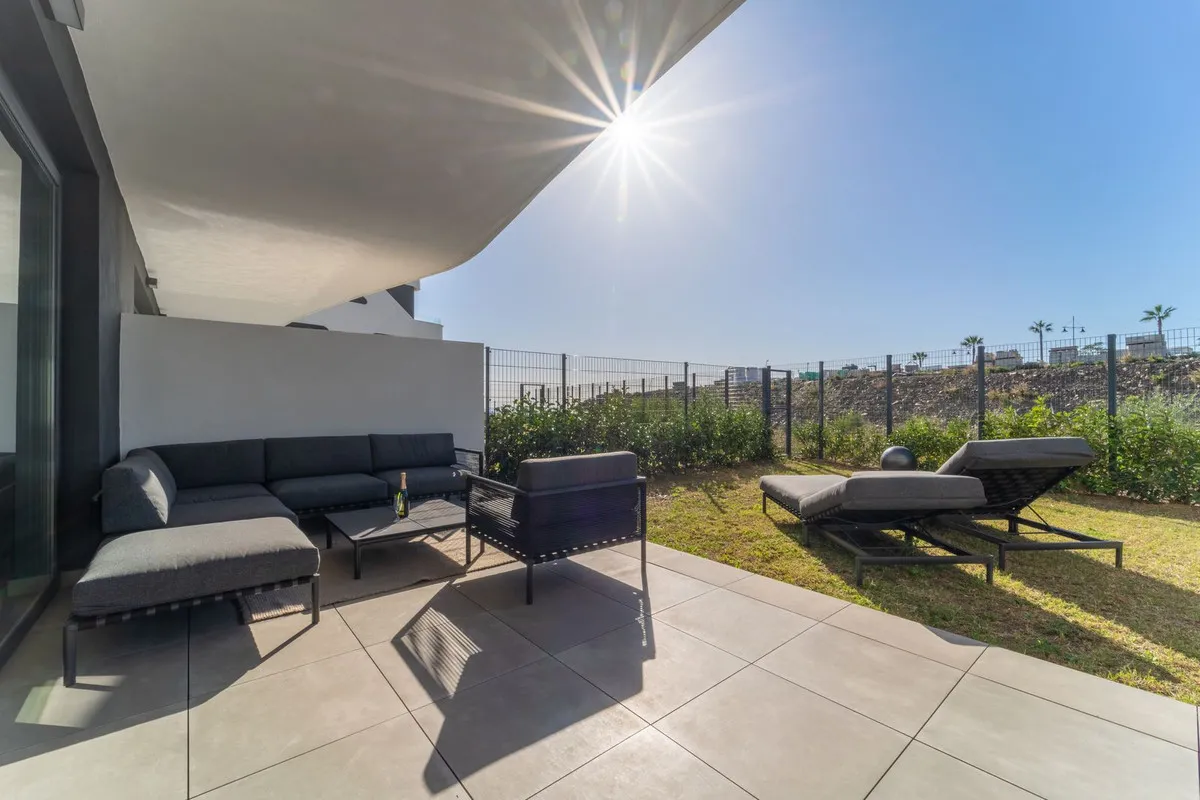 9f985dfe-d38c-48d0-9aff-1d4d029f3627