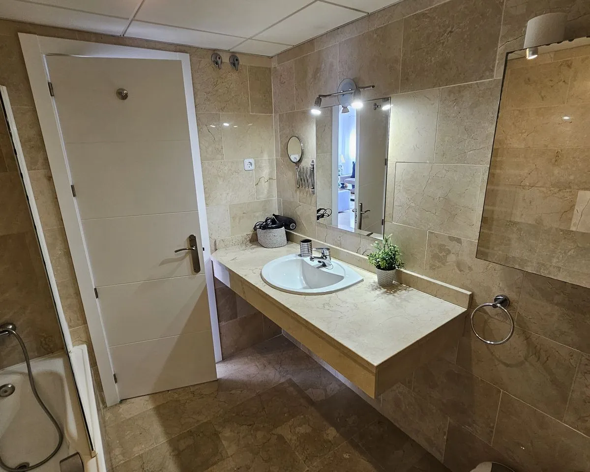 bff3c309-1112-47f1-80ee-0013e54fc935