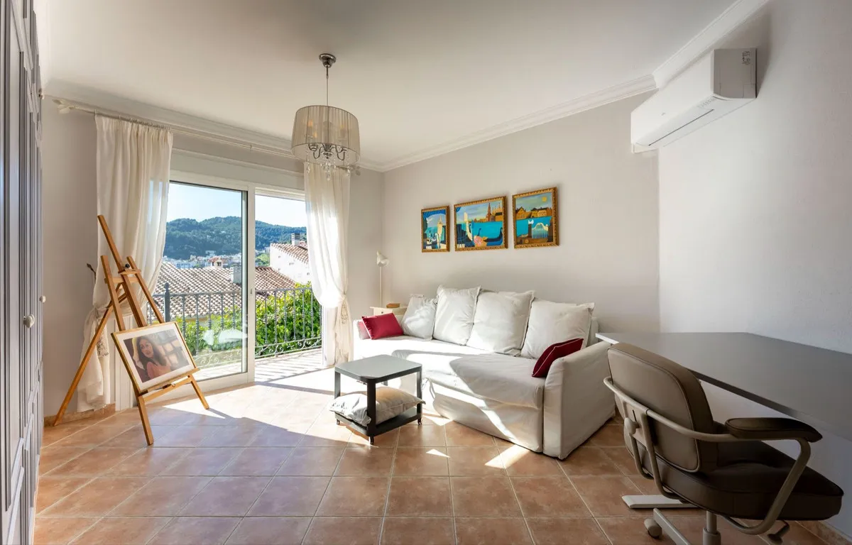 f58ce3b7-cc7e-48bb-b635-45bdb1f23fe7