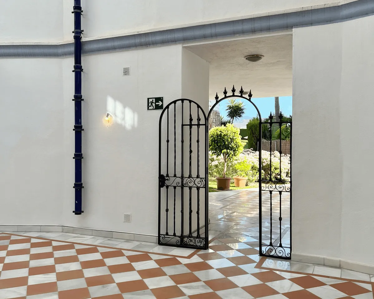 0a442cb2-7b54-4d6e-a8af-b3491e02df95