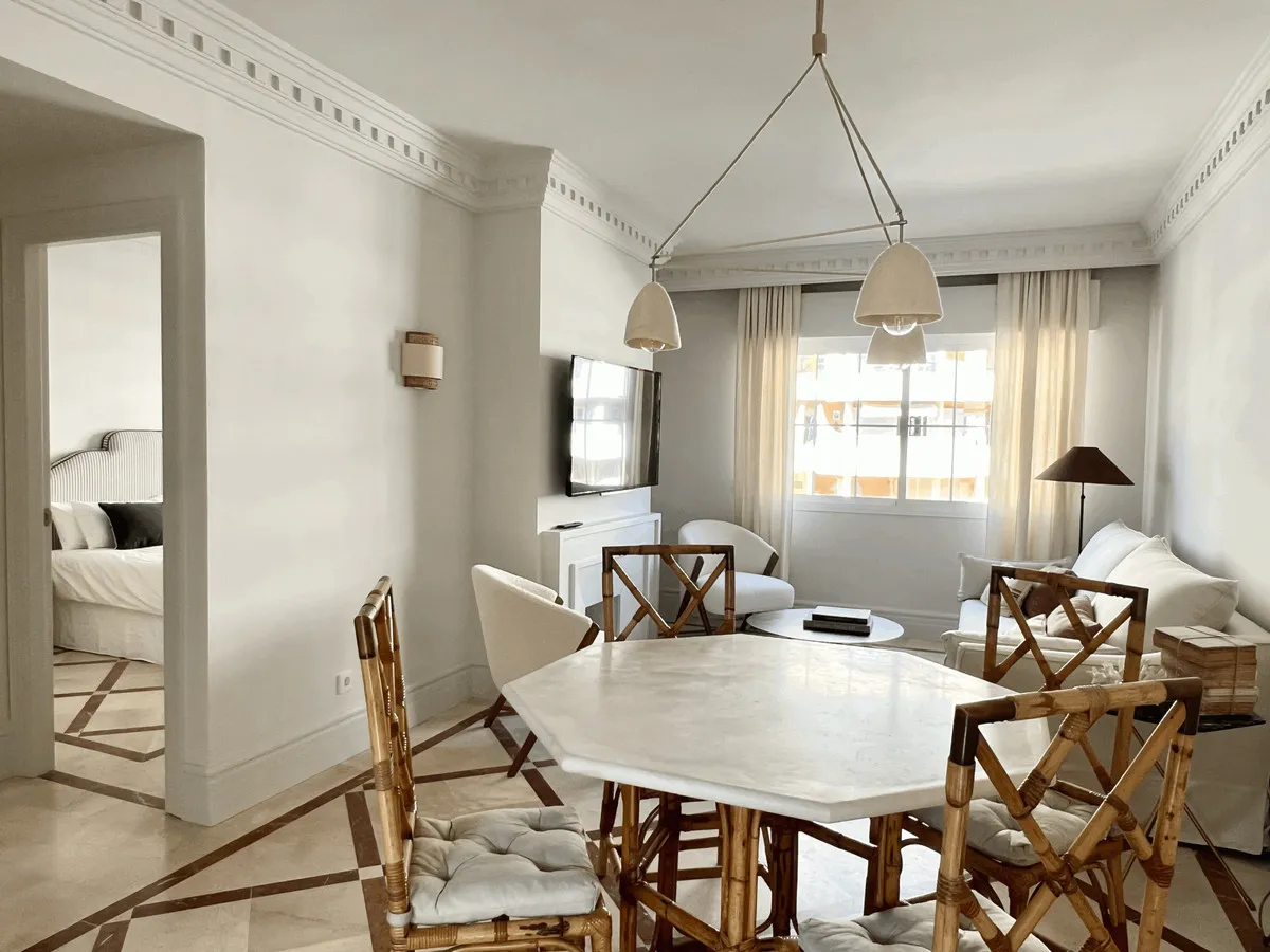 d3460935-bf3a-4d48-a933-62236d5ad45a