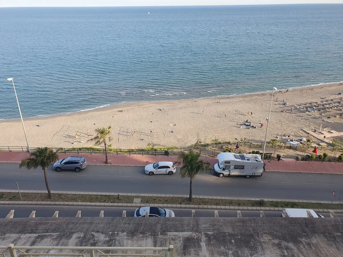 bfb08360-b73b-4371-ab41-f141e9fd216b