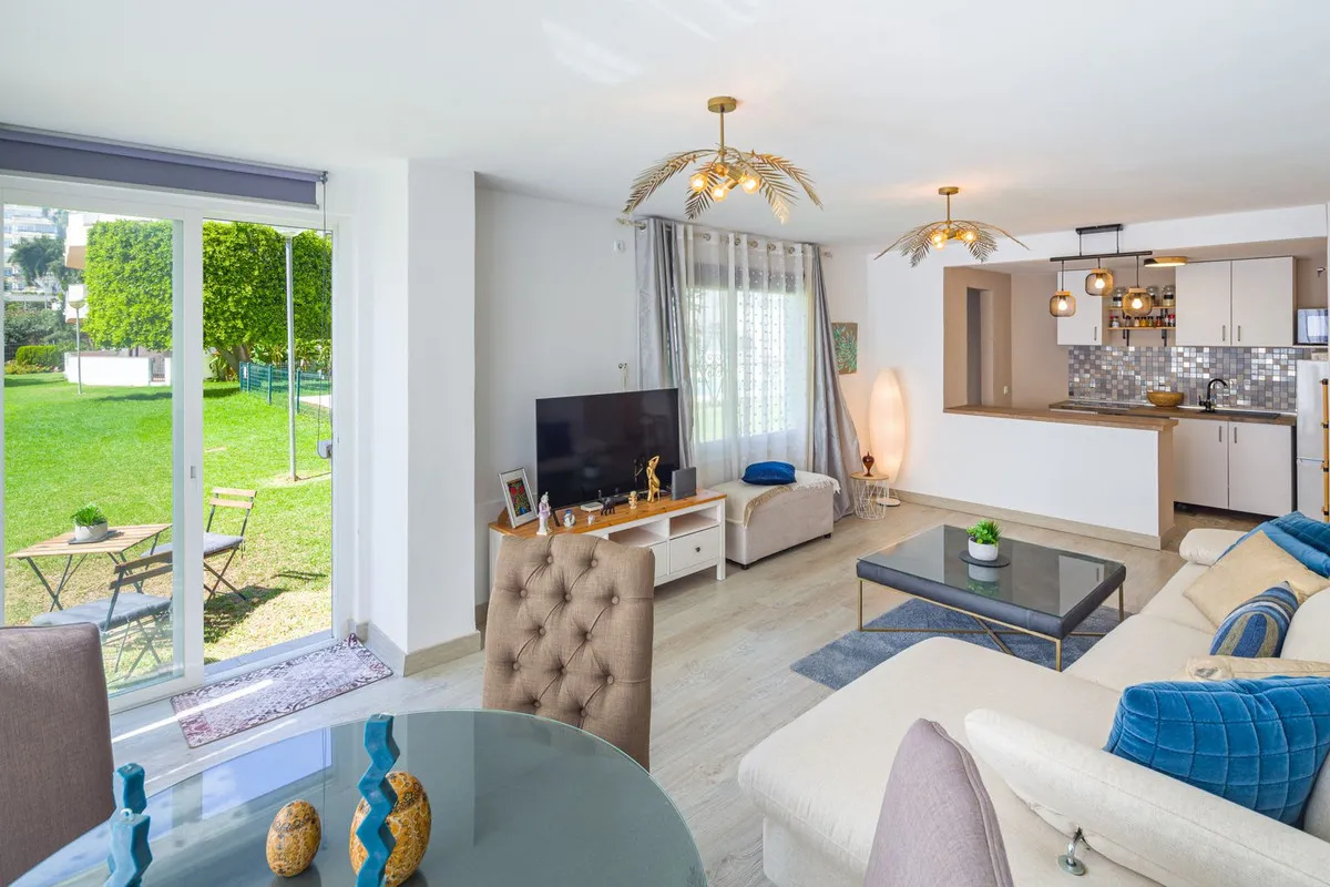 375514f4-f6b2-4b40-8d8c-957ca5e0d2a0