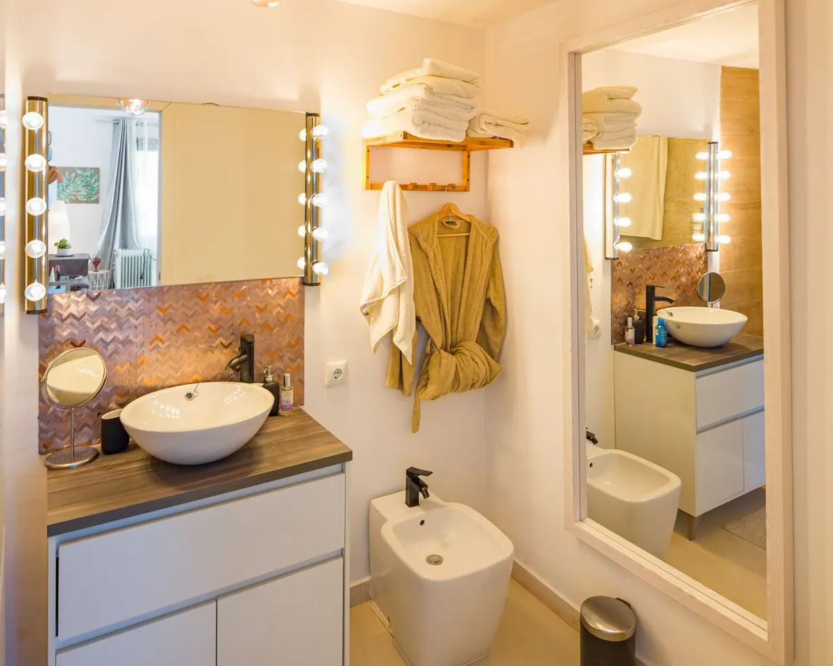 37558840-6a10-4775-8c76-8fc8609f0bb8