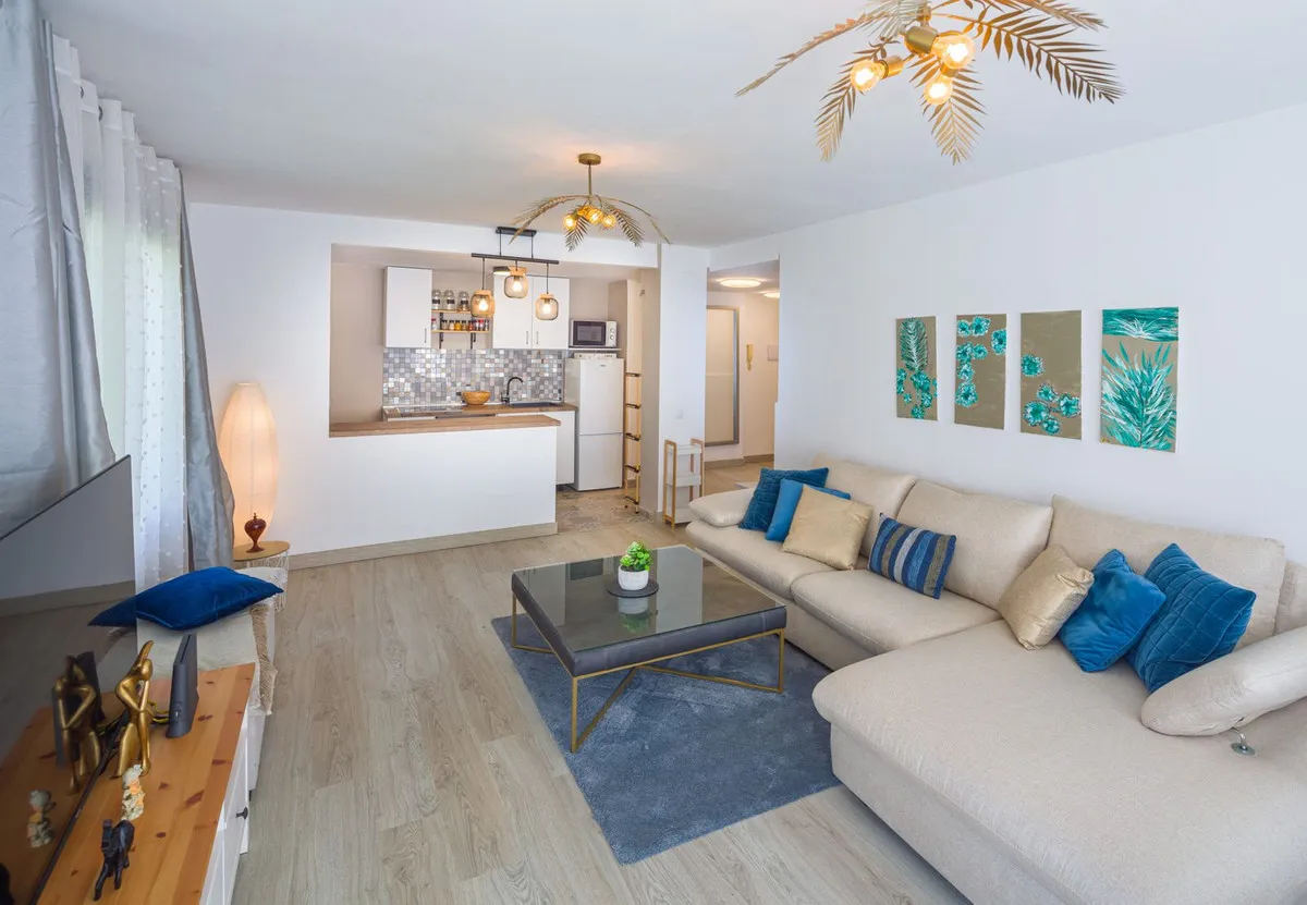 a8c9e664-041d-4e5c-8ece-58d7f69547c0