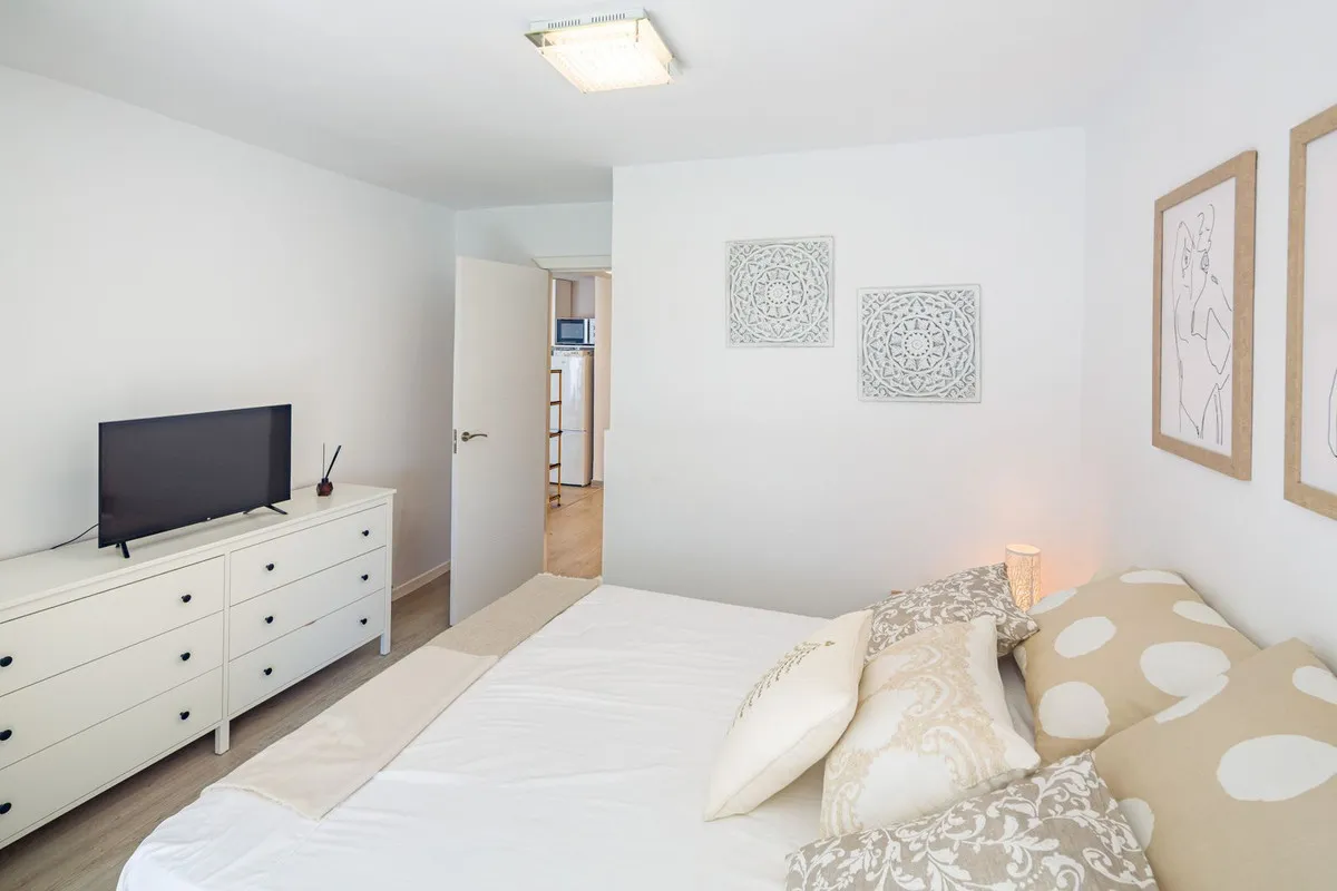 ef6e8196-66d9-4a4a-9f81-55b8c8b09faf