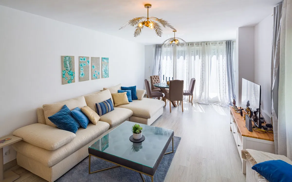 f5c313f6-e6a3-4426-be96-9df70f67bd8e