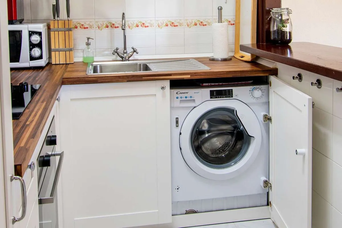 b7e427a3-153a-4347-9585-4428a1594976