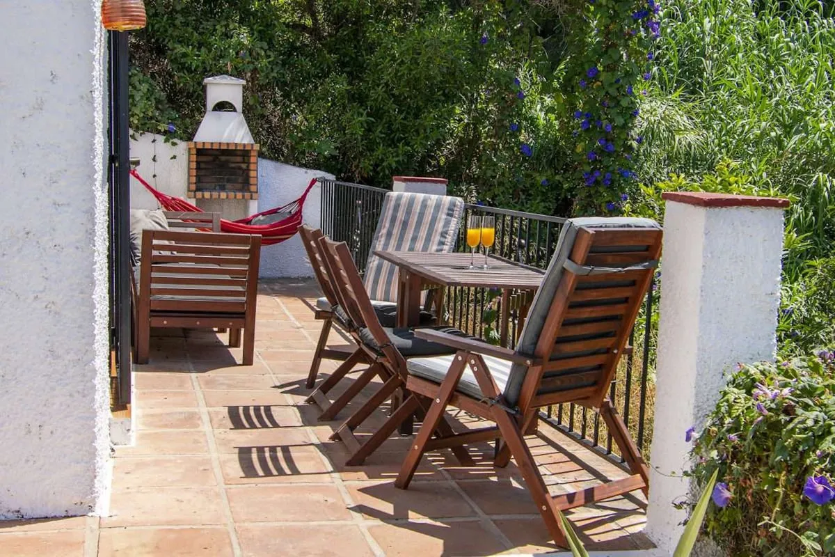 c107caa6-52d6-46cd-9e83-e8e65ffcf562