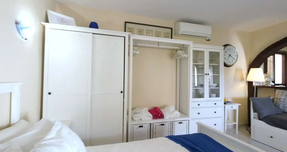 deb3d2a6-3bad-470e-a158-fd01bfa3839d