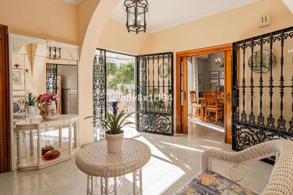 1f3d5555-f28a-419a-8b44-430dccfe9767