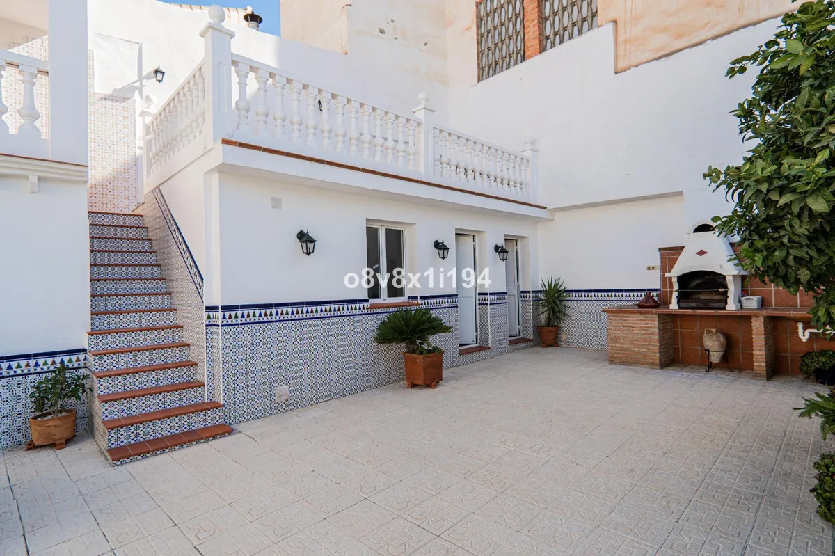 2d49791d-0bd7-4358-9fb9-bd628b036c0f