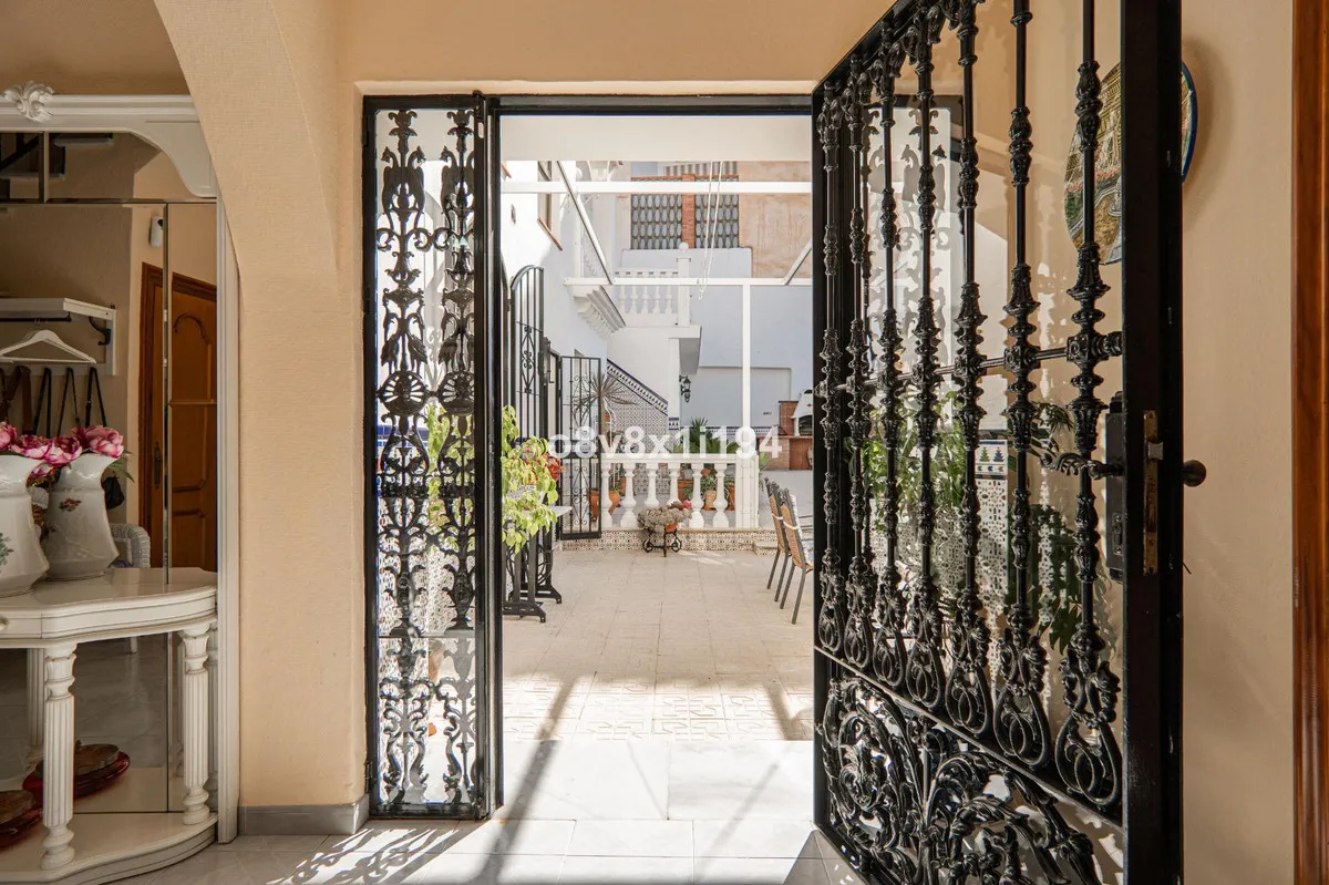 4ea5b912-1af8-4f64-94d8-93ce5ee5313a