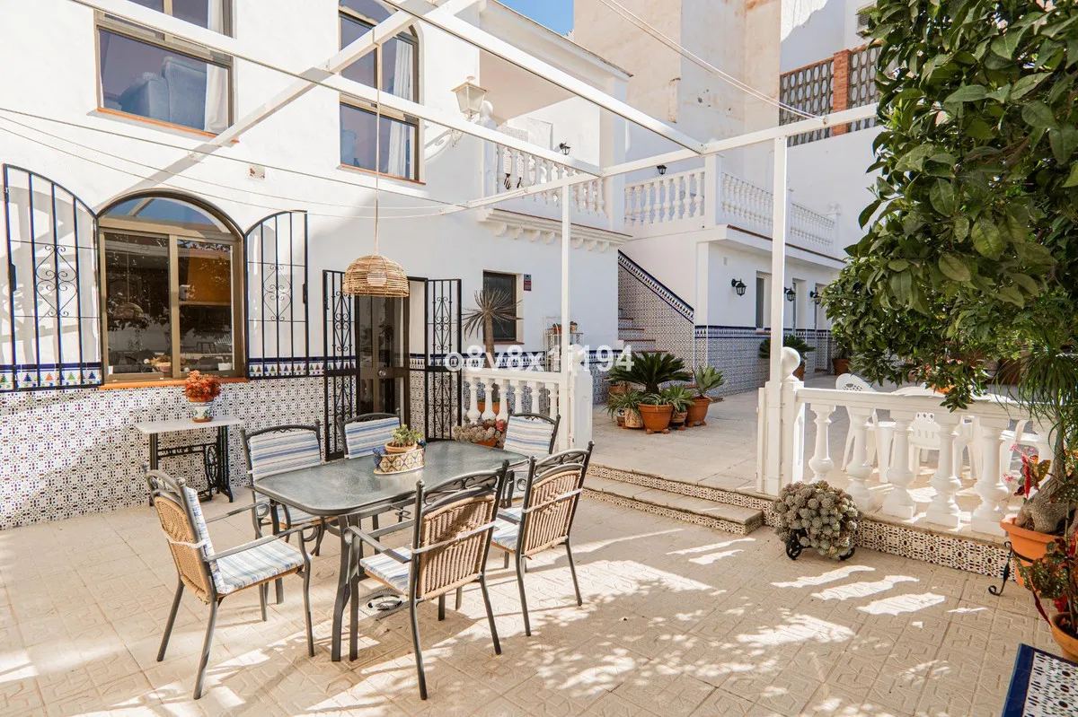 4f93a354-c65b-417a-9913-d8fcf2819c16