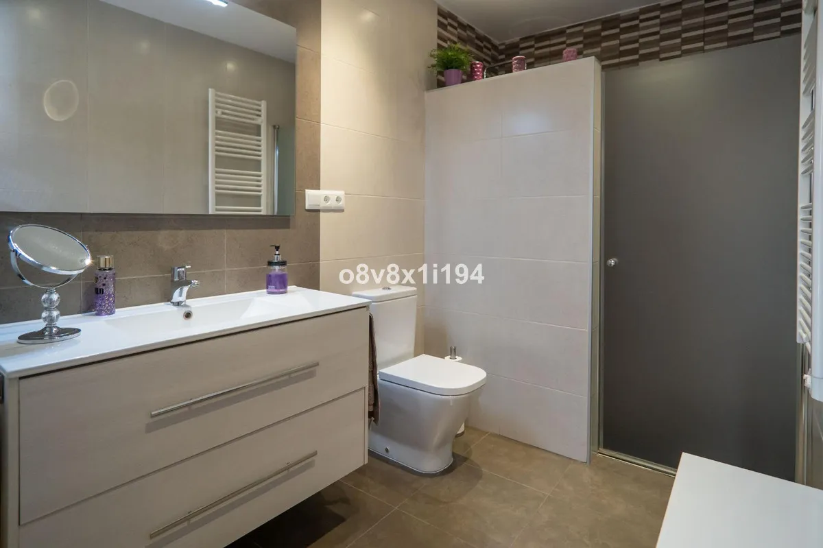 8e935403-559d-4f0a-811f-bfc2bfe624ec