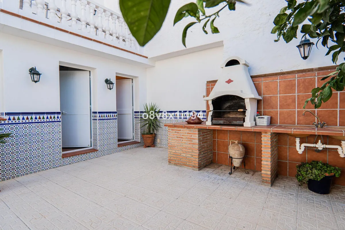 afe692d5-0313-44e7-9490-30c03bbc8c23