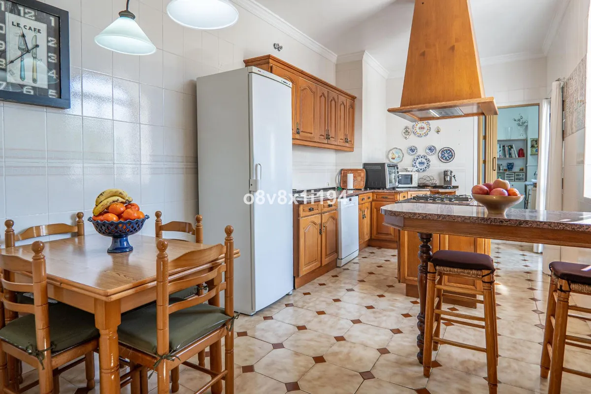 b5ee8296-5a2c-431a-a26d-0cee9858318f