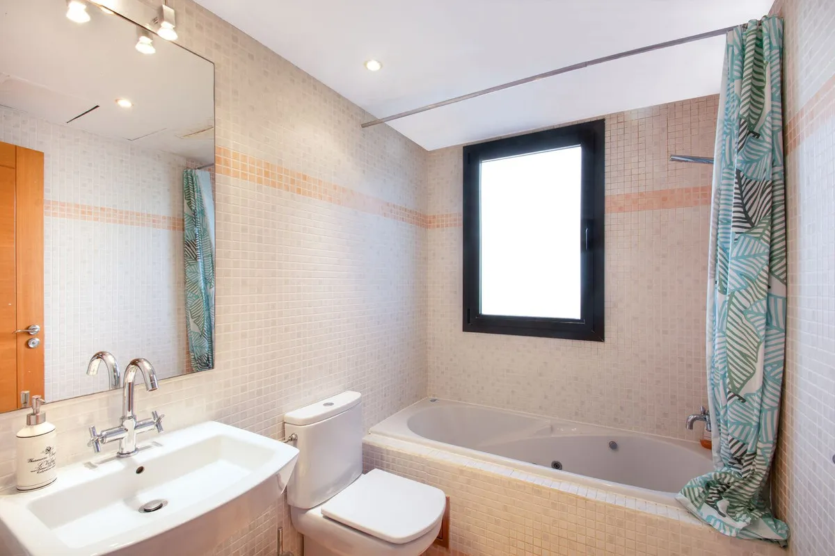 096e513f-74c3-4c3a-afad-0214484c46fc