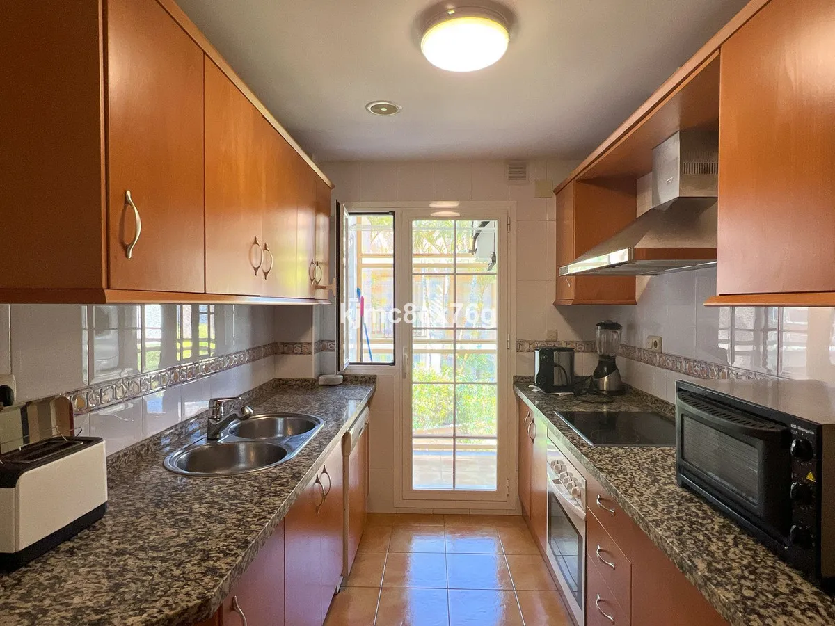 d0bb9fd5-b157-4c6b-bb44-f6cbf514870b