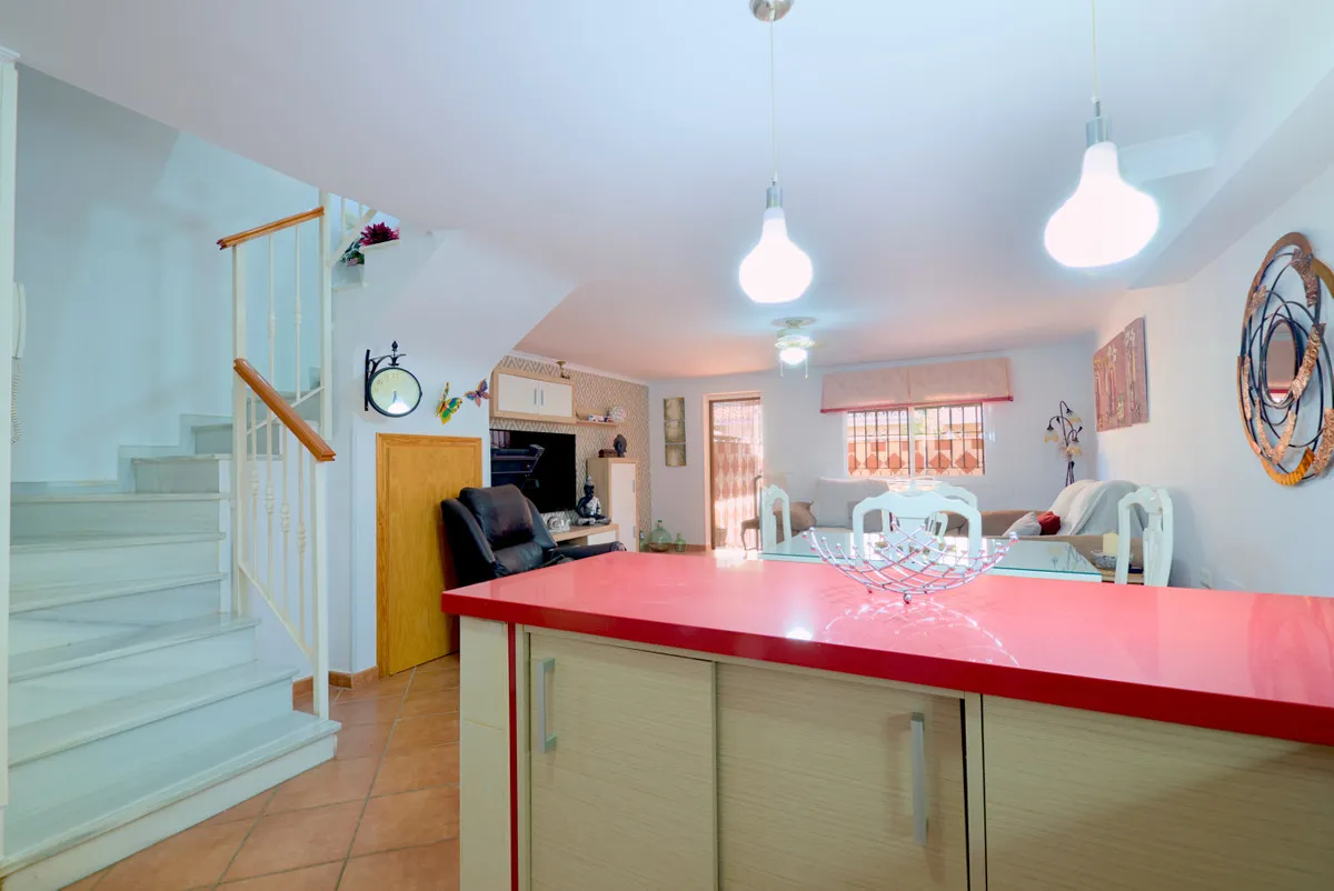 79e04da1-7bcf-4ee8-a639-a382ceab6583