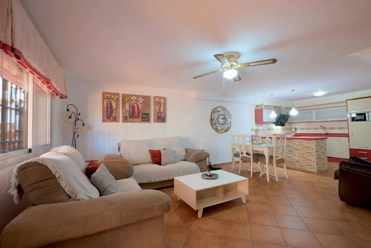 bf6a5cda-74f2-4beb-94d5-f190e9b0ab92