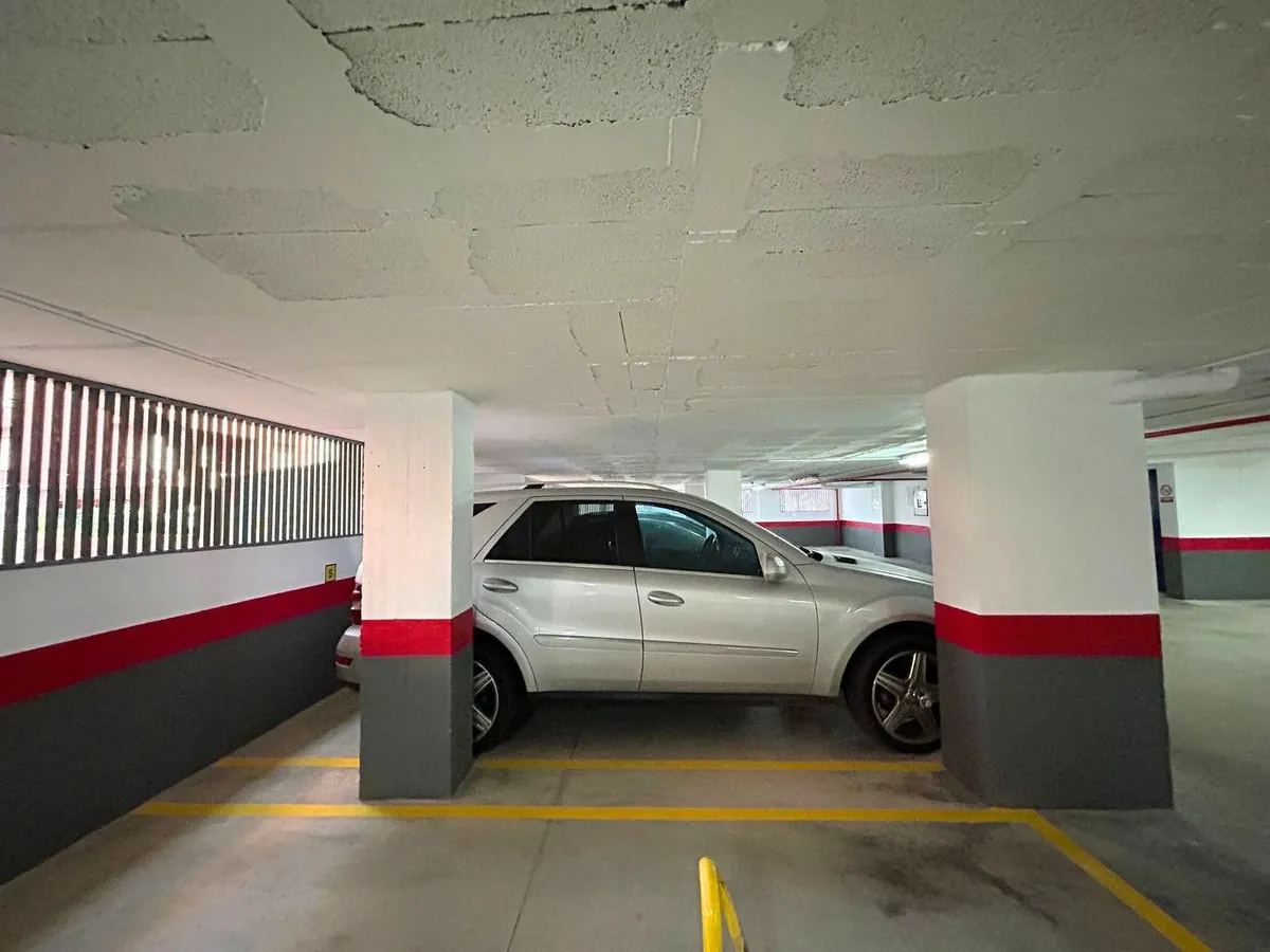 99e93bdb-ddc0-416e-a76a-6bbb70890d82