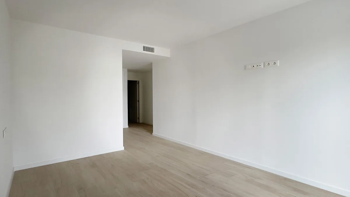 82990536-fe5b-421b-9b5d-962f6e82c28b