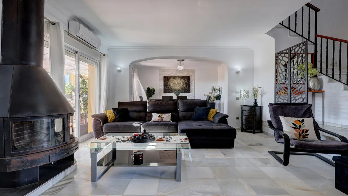 05b7460a-0705-41b6-a293-7112ba537239