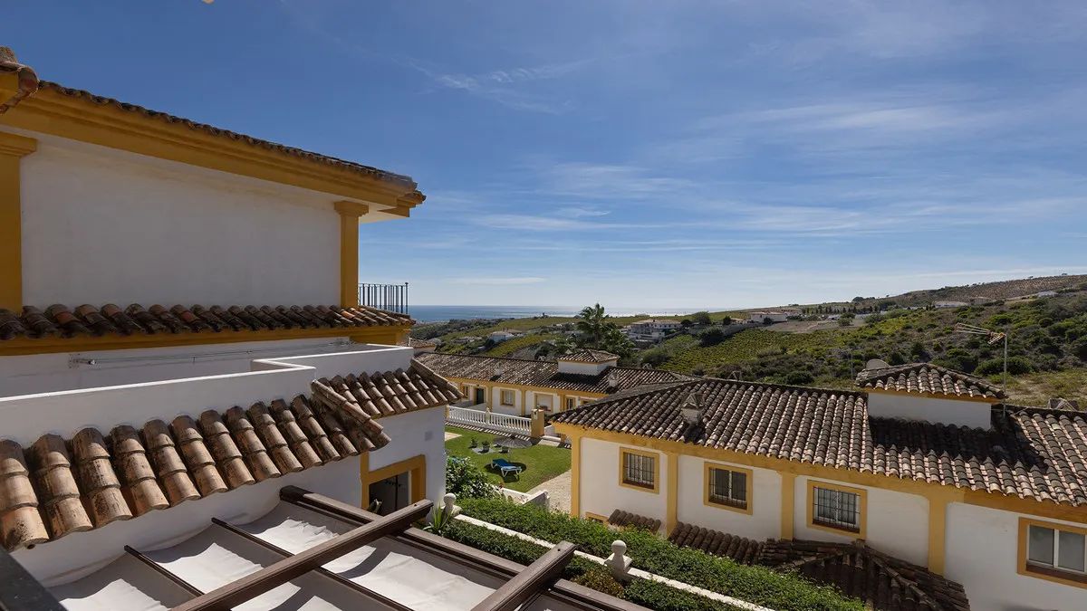 40479764-99f6-4e27-83d1-ccf4bd583908