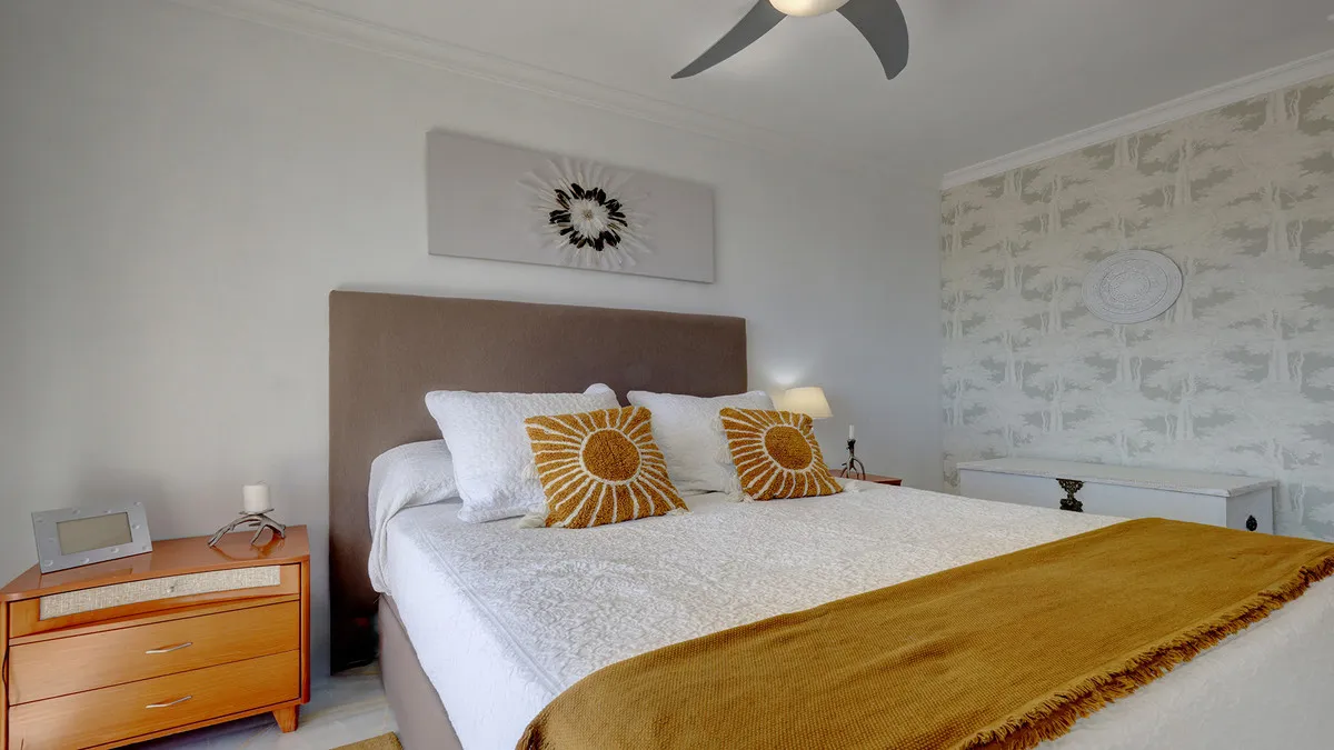 5978db13-e11c-4b40-b049-7dac6c527b31