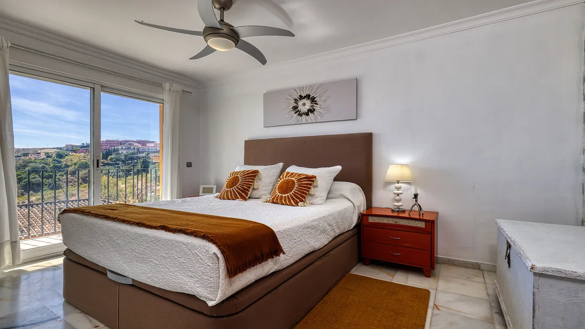 837c68fe-e6e9-4cd9-9a5c-d4e9e4eece0b