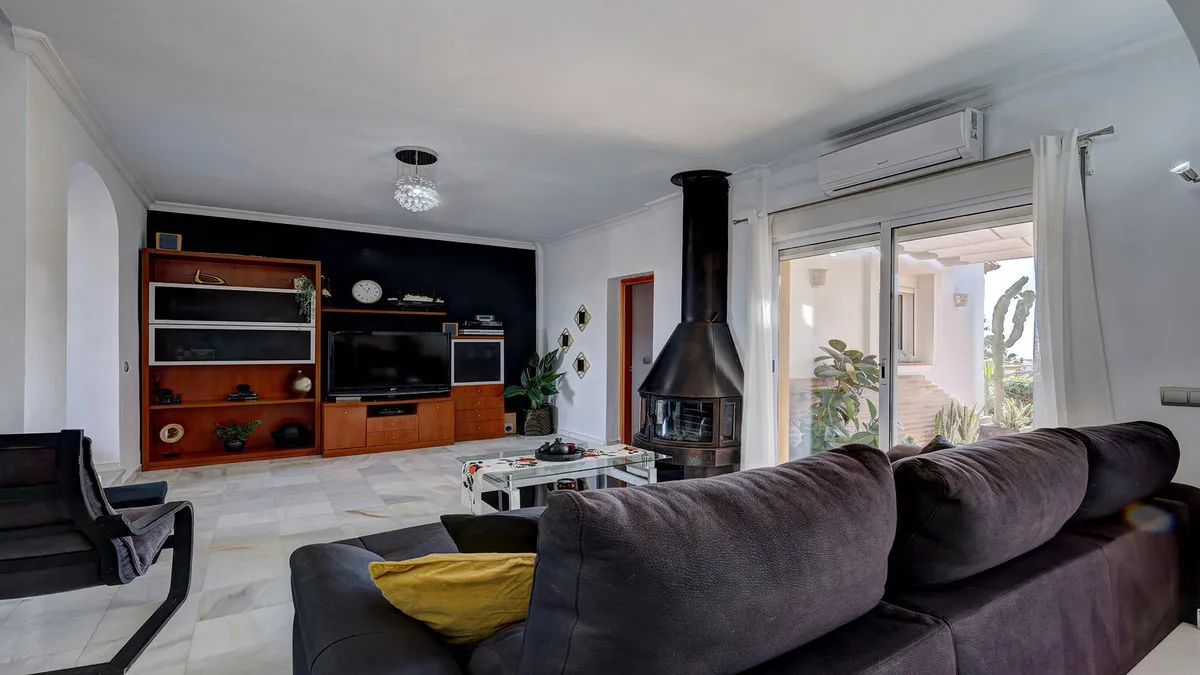 9a8a1eb4-c267-495c-9302-b4123d29ab99