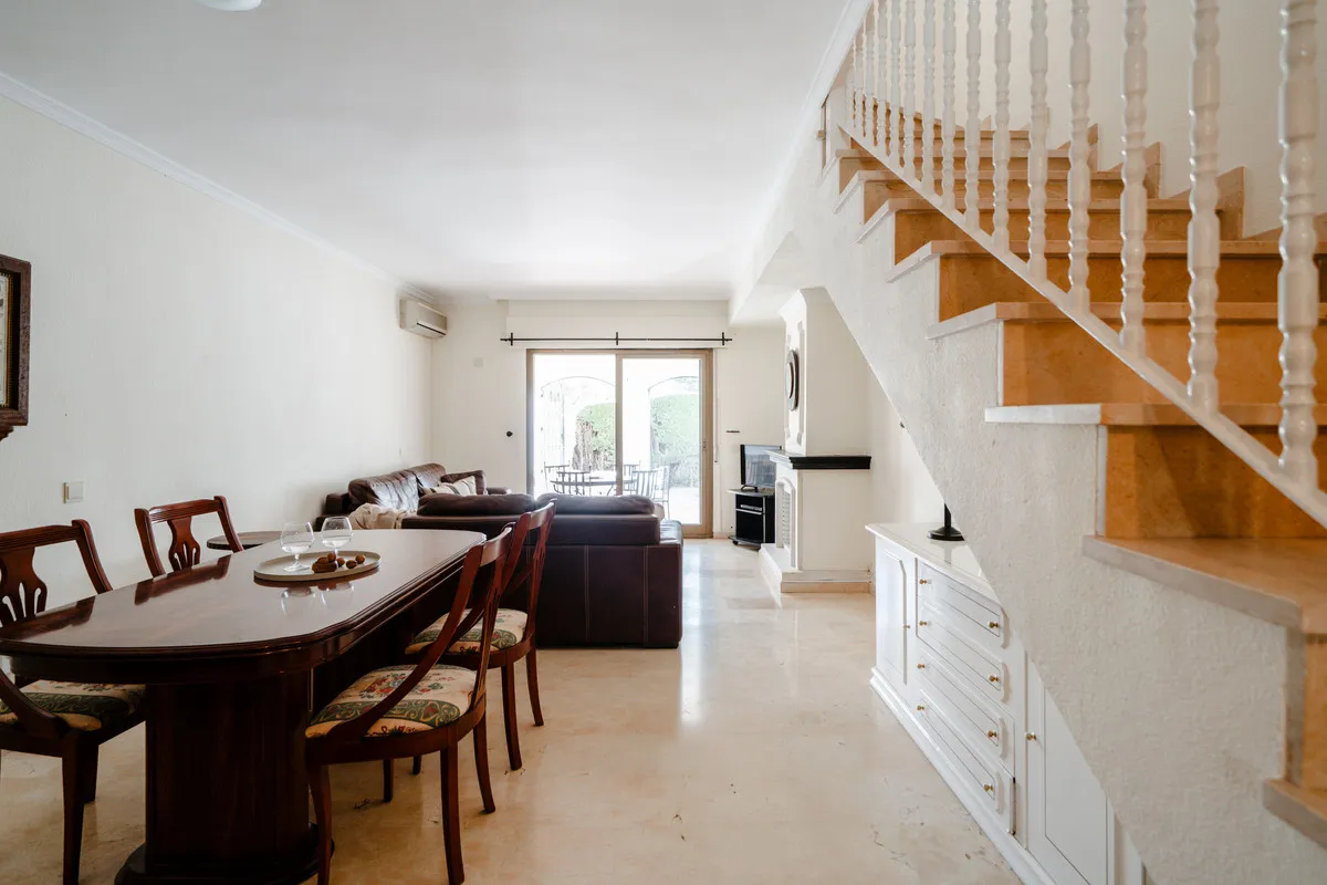 e2ccfba8-896a-41db-8521-59ce39fd78c1