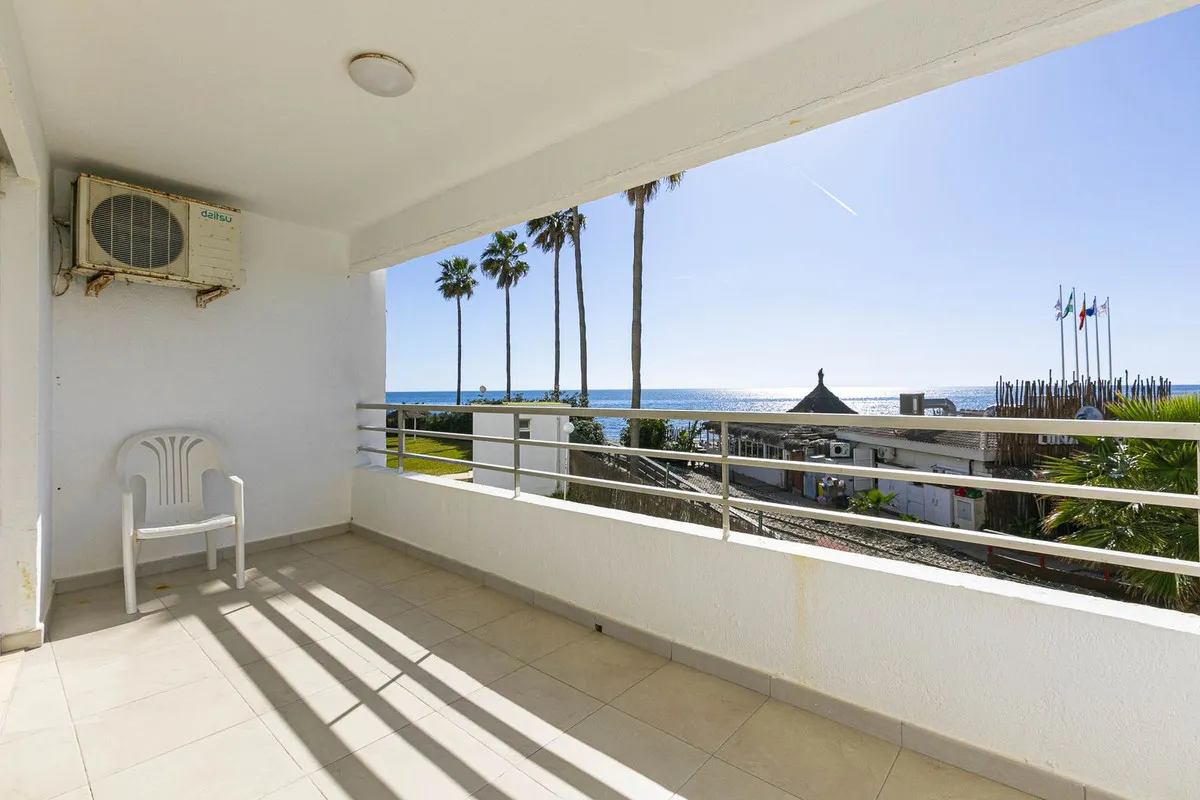 0d9a5f87-b867-40fe-b6f3-0d4d272bbc7f