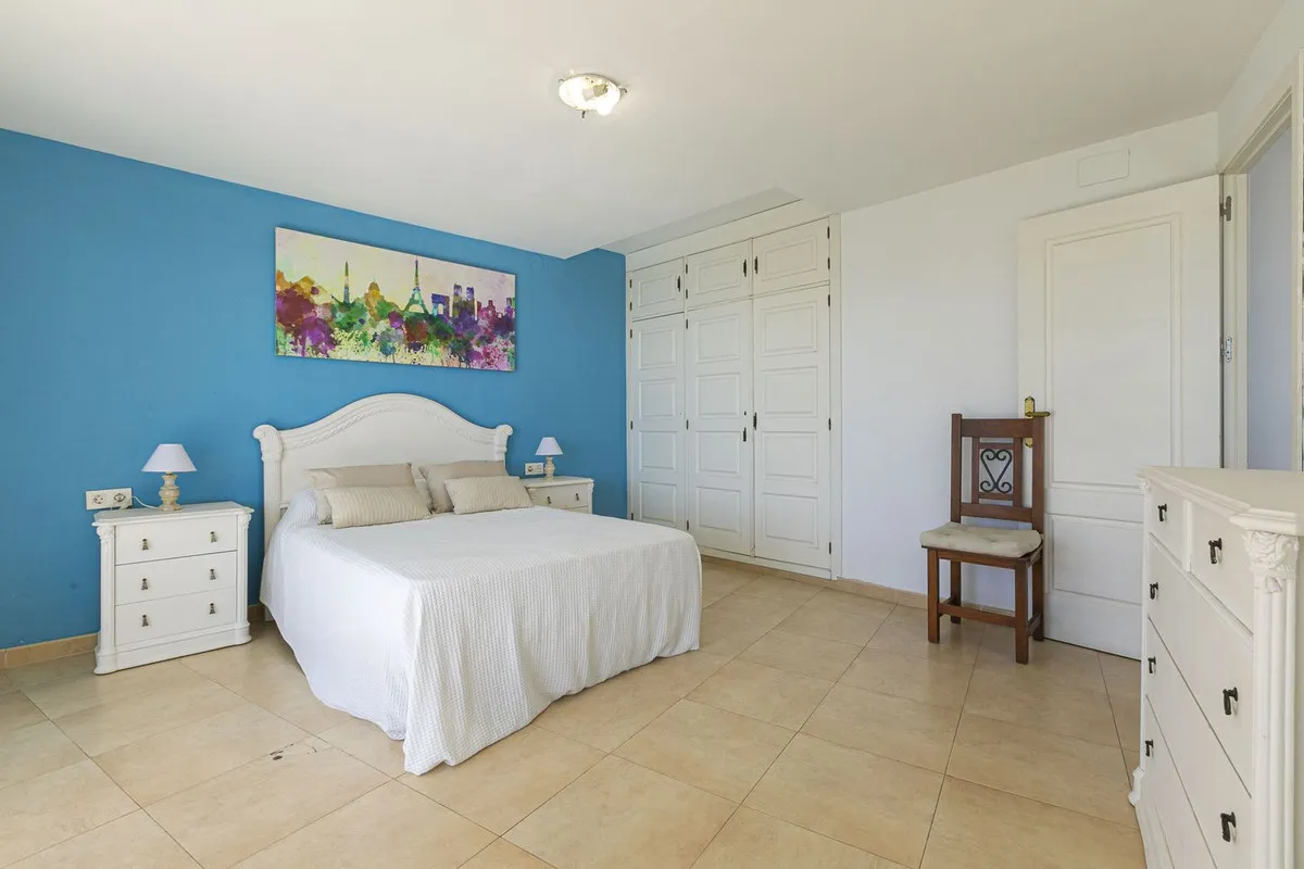 38635321-632a-4fd6-975c-bc65f0a4b66b