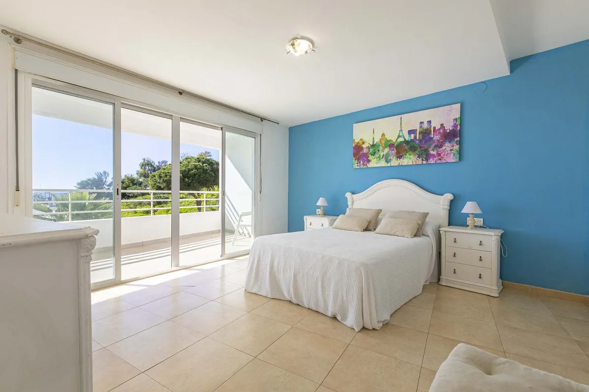 5ad670c0-7079-44af-87e0-19772d439fd7