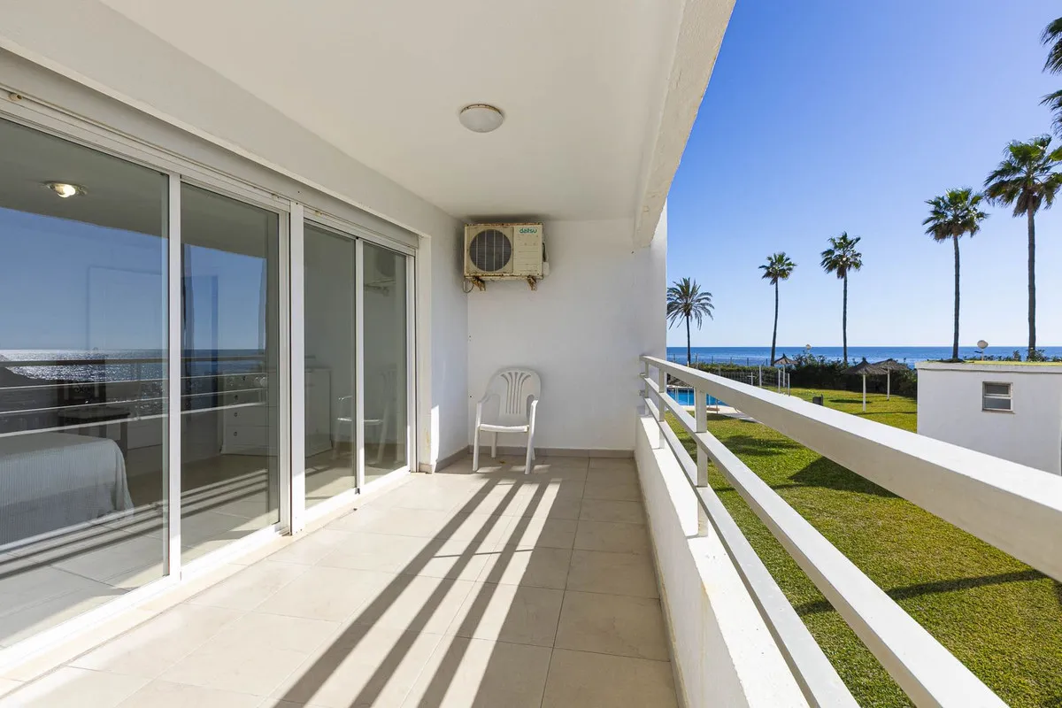 6cb5a95d-7de5-4fb8-acb6-7f6cc269d37d