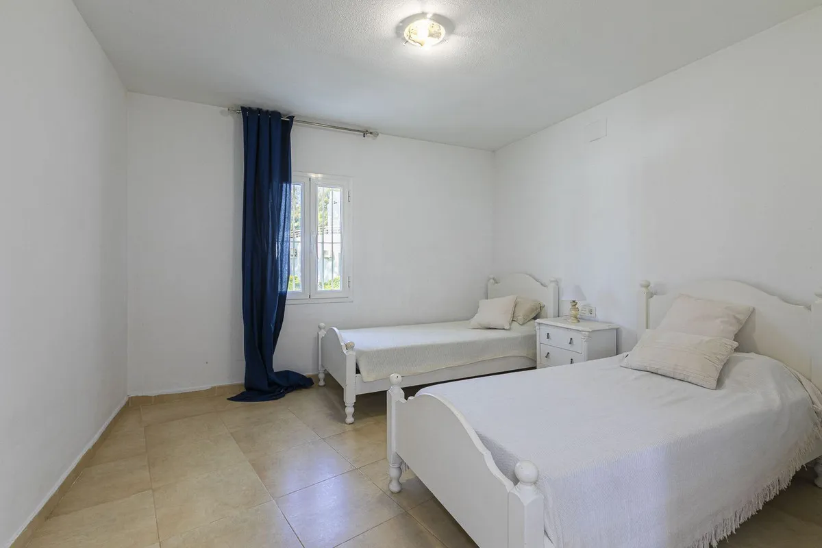 e748dc52-4f86-4df7-8dab-e44ea65f912a