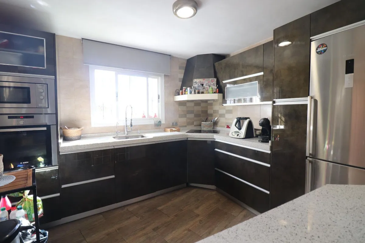 62ea63d0-0df3-4c9e-8819-cf60546aac35