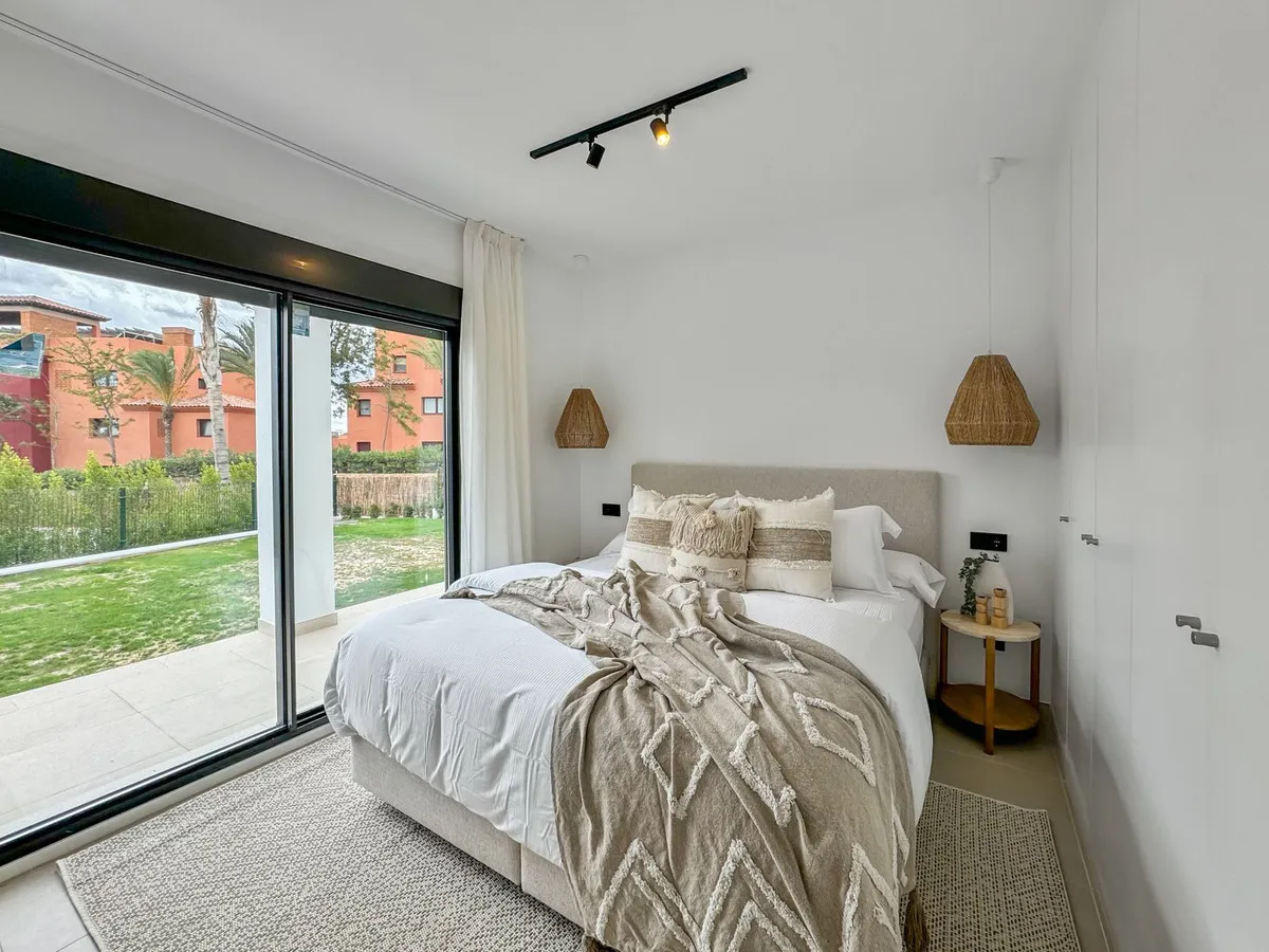 28f92c23-3309-430d-a338-2f093b2cef0f