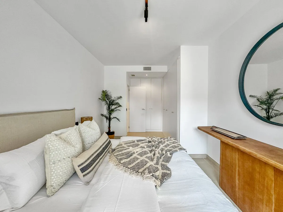 4d5b2dbe-67b1-4ed8-9fac-9f7648d3d28a