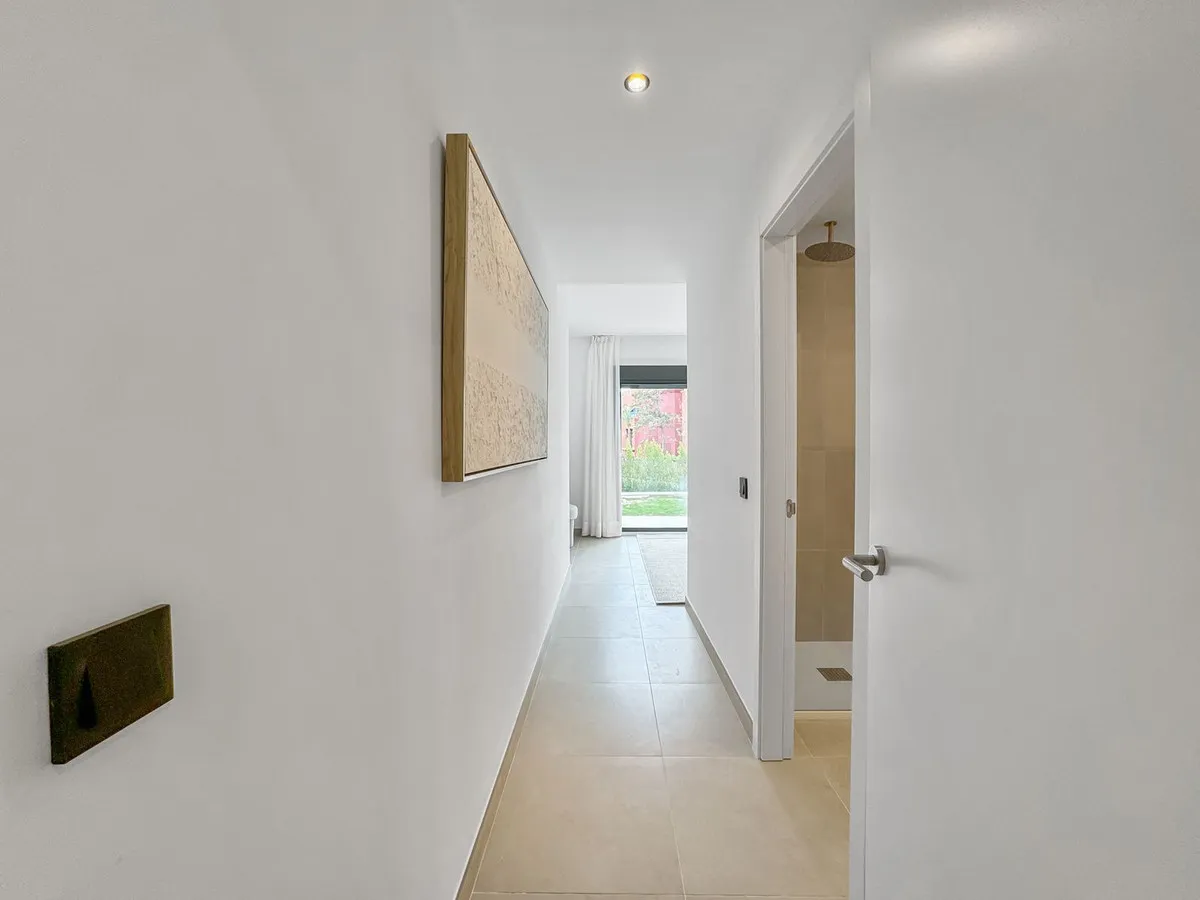 fad193fb-9689-4595-a152-16a9742d133c